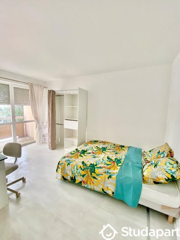 Chambre - 10 m² - 1 pièce