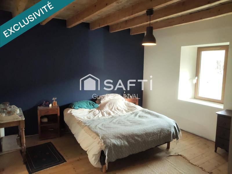 Maison - 216 m² - 9 pièces