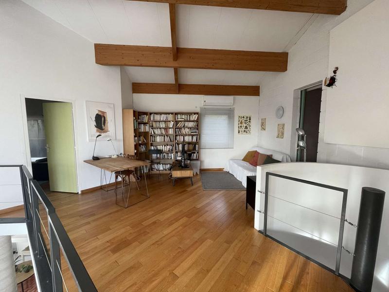 Villa - 270 m² - 6 pièces