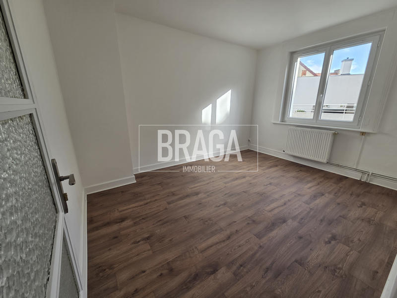 Maison - 105 m² - 6 pièces