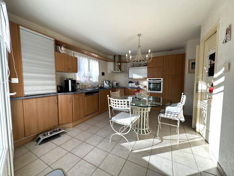 Villa - 159 m² - 6 pièces