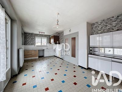 Maison - 104 m² - 5 pièces