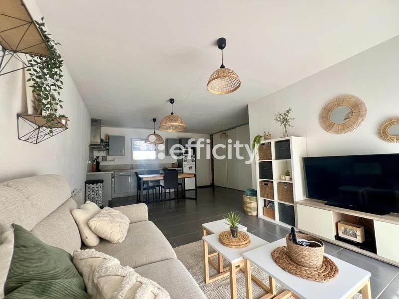 Maison - 65 m² - 3 pièces