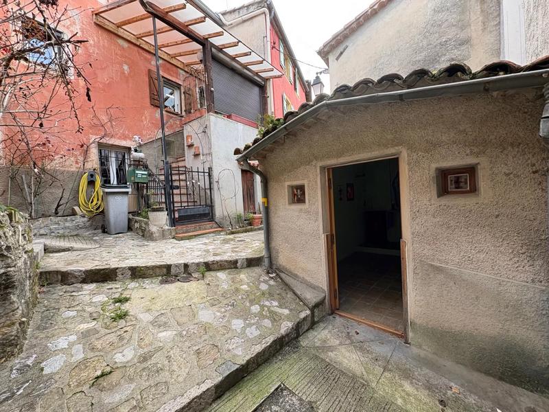 Maison - 94 m² - 4 pièces