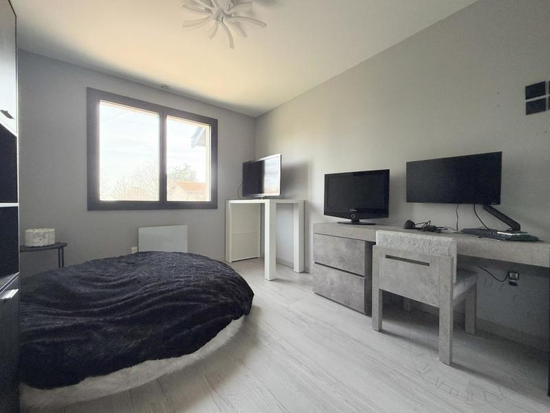 Maison traditionnelle - 178 m² - 6 pièces