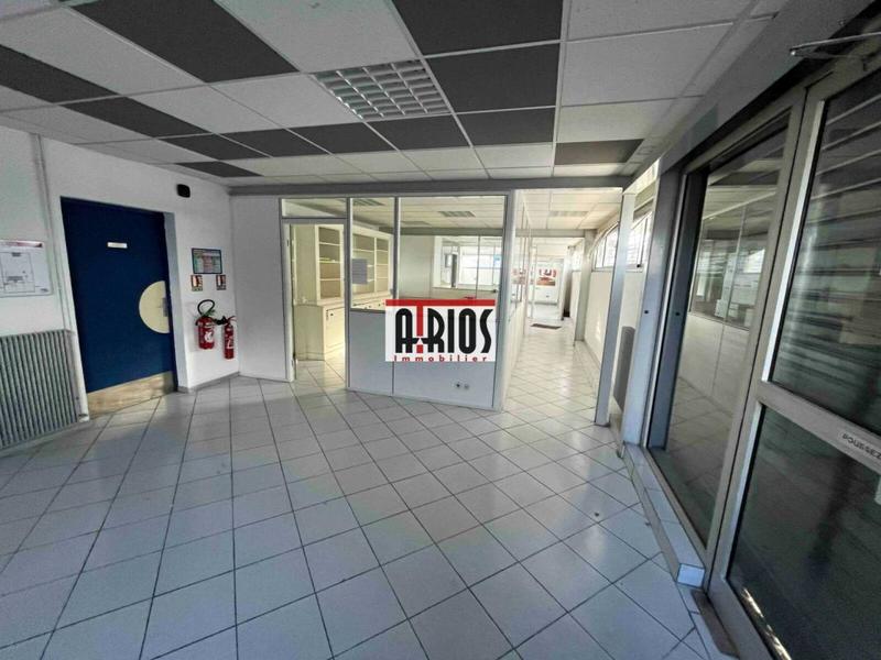 Local d'activité / Entrepôt - 1 915 m²