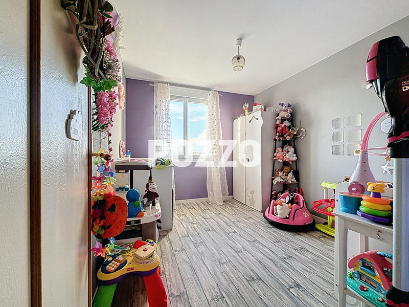 Maison - 93 m² - 5 pièces