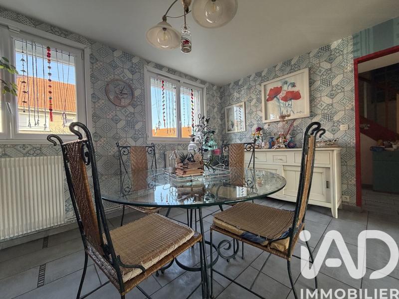 Maison - 104 m² - 6 pièces