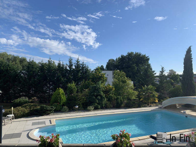 Maison - 145 m² - 6 pièces