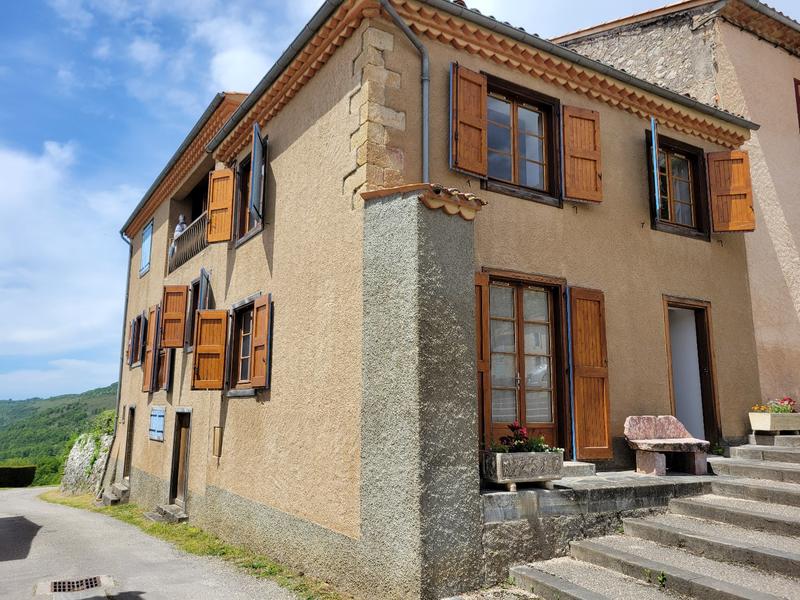 Maison de village - 160 m² - 6 pièces