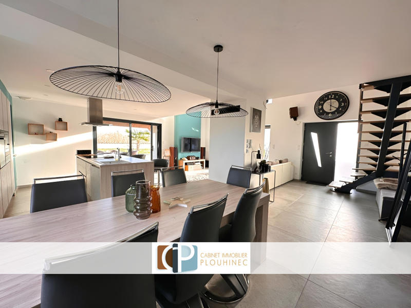 Maison - 130 m² - 4 pièces