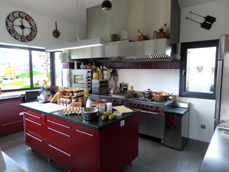 Demeure - 273 m² - 11 pièces