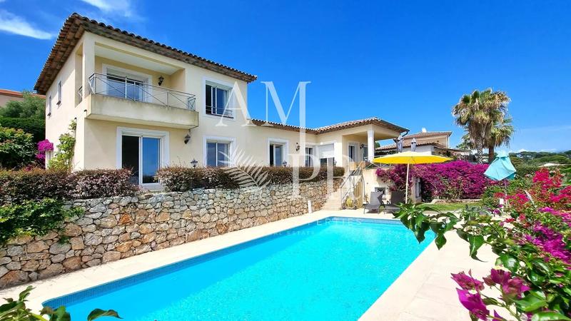 Villa - 148 m² - 7 pièces