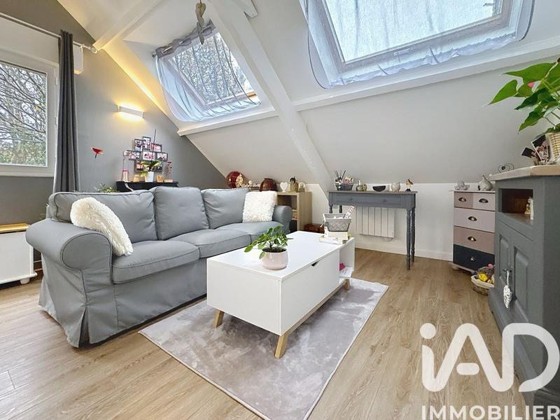 Maison - 180 m² - 9 pièces