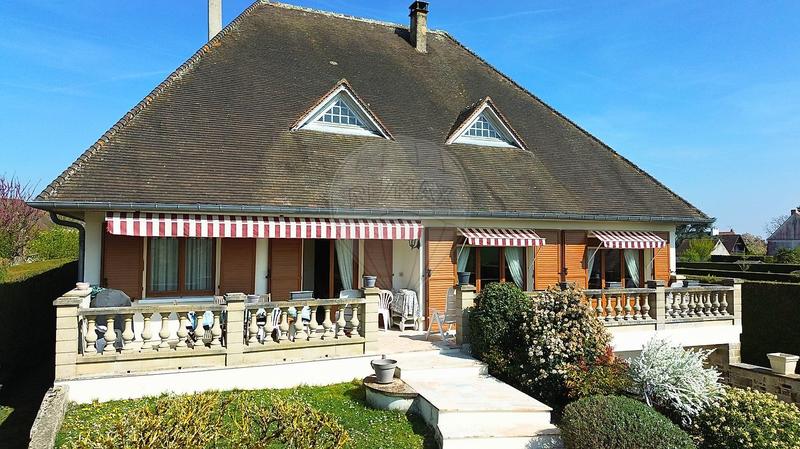 Maison - 145 m² - 7 pièces