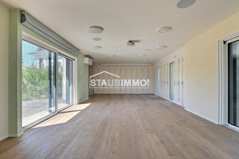 Maison - 195 m² - 7 pièces