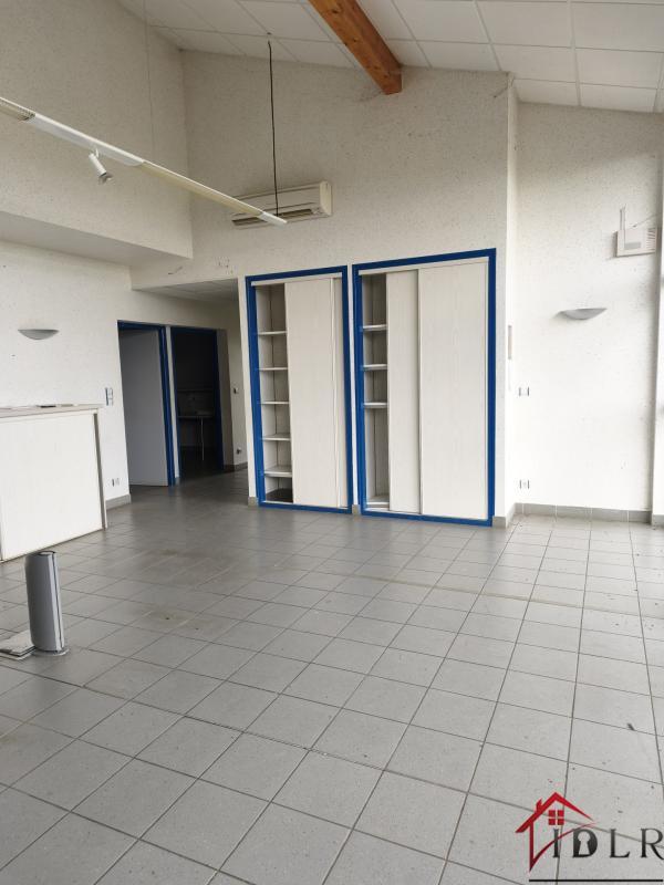 Local d'activité / Entrepôt - 187 m²