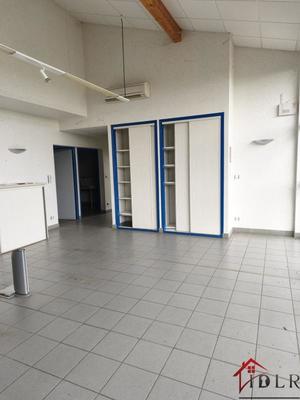 Local d'activité / Entrepôt - 187 m²