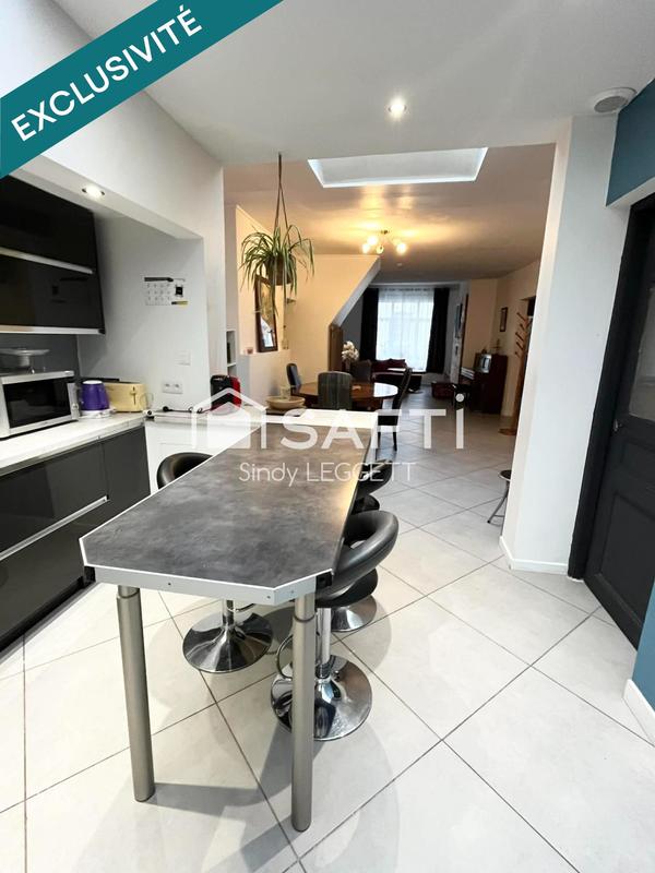 Maison - 201 m² - 7 pièces