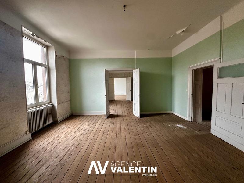 Appartement - 684 m² - 6 pièces