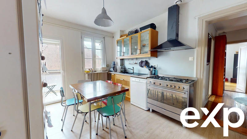 Appartement - 147 m² - 7 pièces