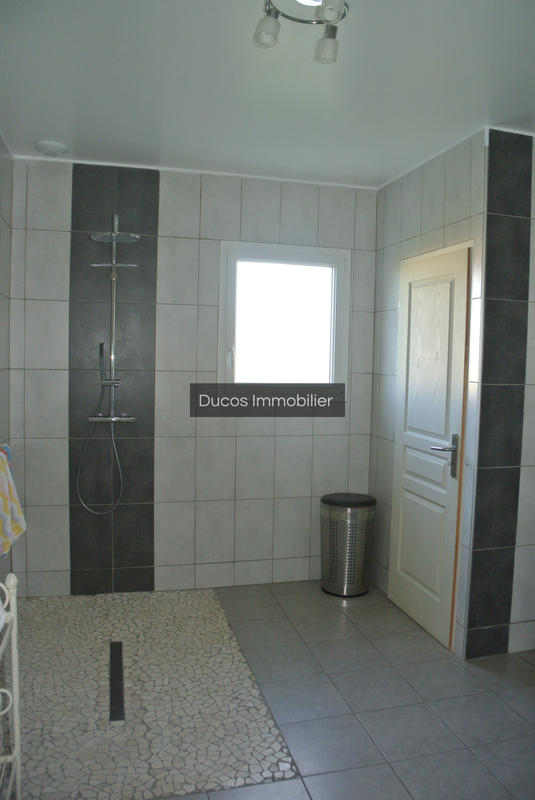 Maison - 273 m² - 10 pièces