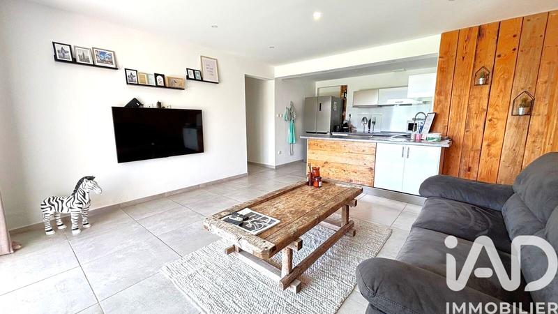 Maison - 205 m² - 7 pièces