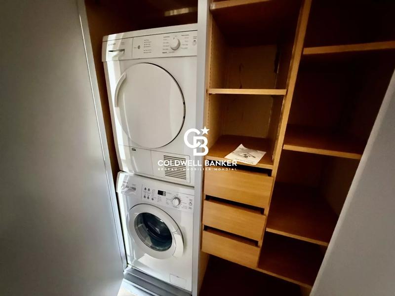 Appartement - 84 m² - 2 pièces