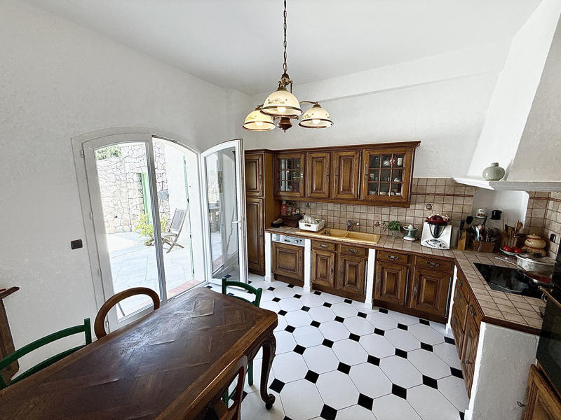 Maison - 150 m² - 5 pièces