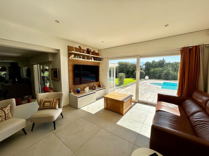 Maison d'architecte - 200 m² - 6 pièces