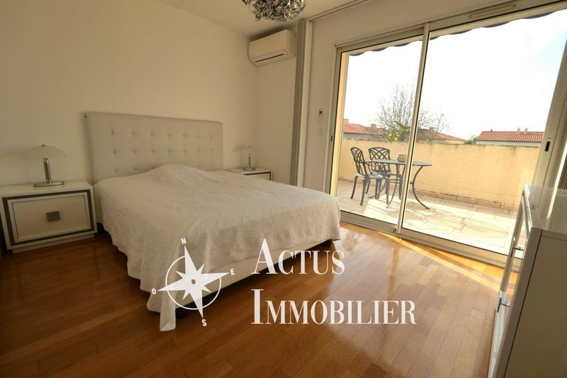 Maison - 196 m² - 7 pièces