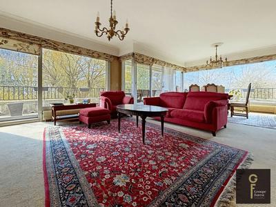 Appartement - 151 m² - 7 pièces