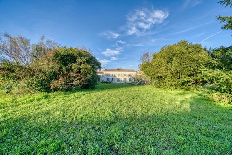 Longère - 300 m² - 10 pièces