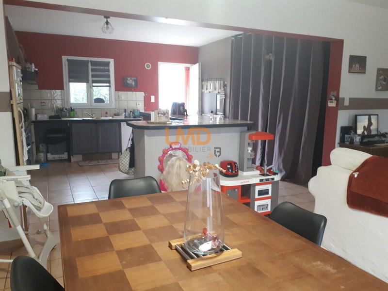 Maison - 96 m² - 4 pièces