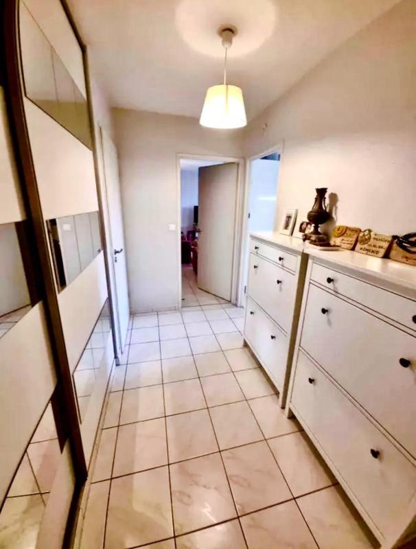 Appartement - 98 m² - 4 pièces