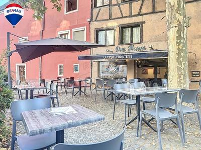 Magasins - 60 m² - 2 pièces