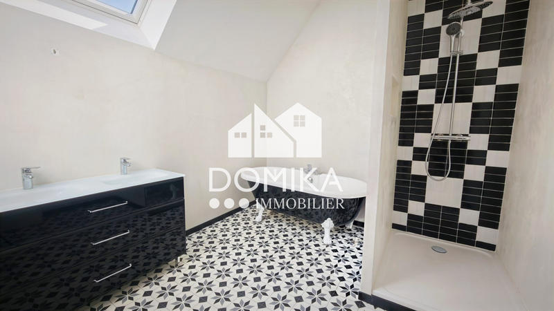 Maison ancienne - 198 m² - 6 pièces