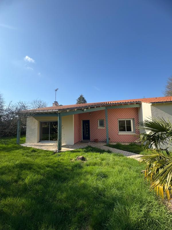 Maison - 213 m² - 5 pièces