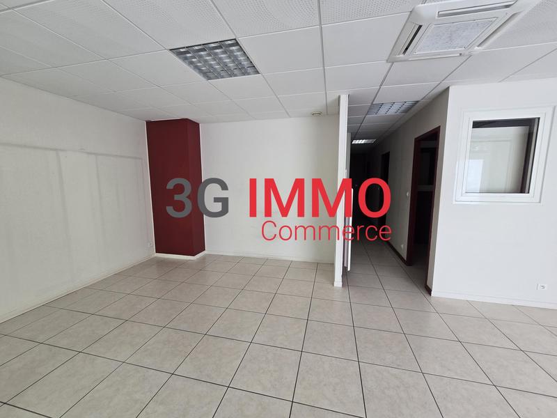 Local commercial - 93 m² - 5 pièces