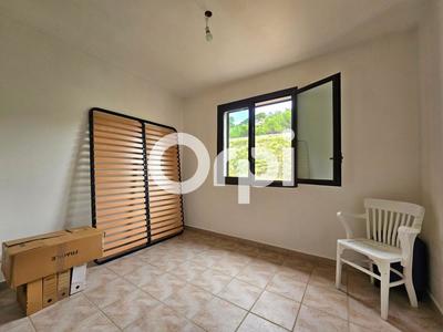 Maison - 104 m² - 4 pièces