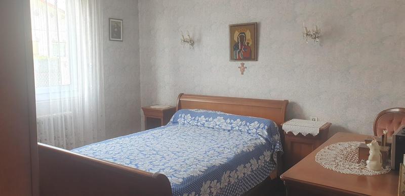 Maison - 258 m² - 11 pièces