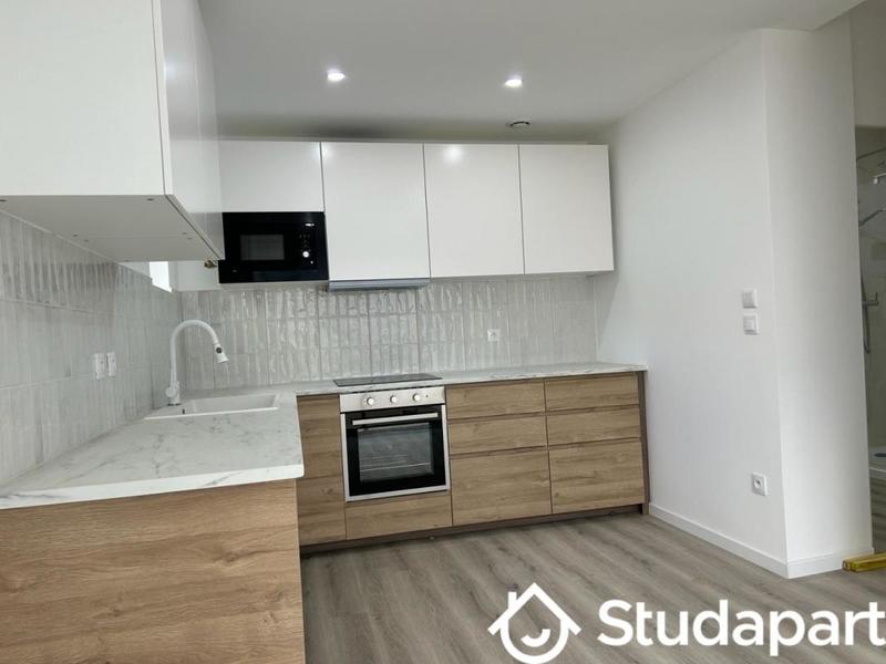 Chambre - 13 m² - 1 pièce