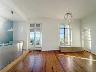 Appartement - 57 m² - 2 pièces