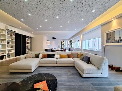 Appartement - 268 m² - 7 pièces