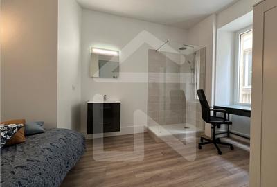 Appartement - 193 m² - 10 pièces