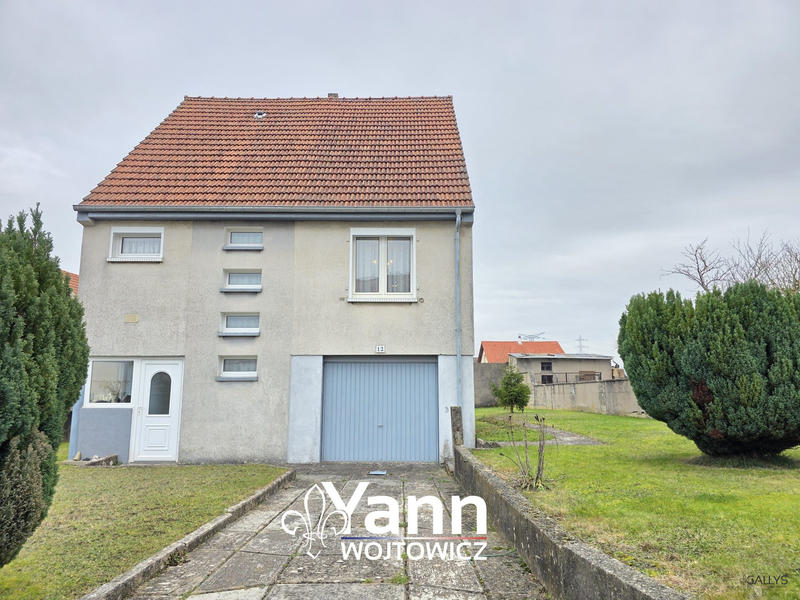 Maison - 96 m² - 5 pièces