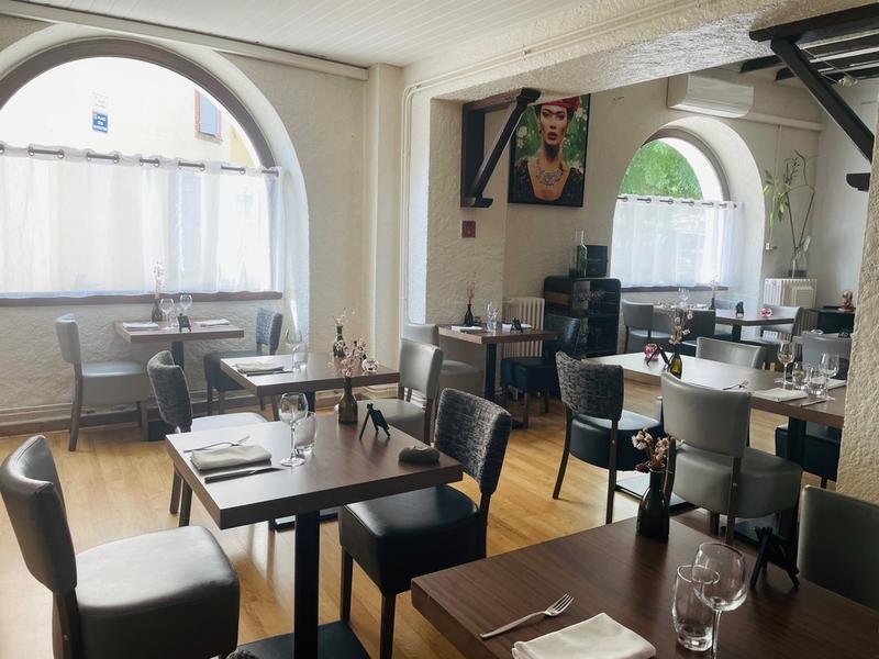 Fonds de commerce - 1 350 m²