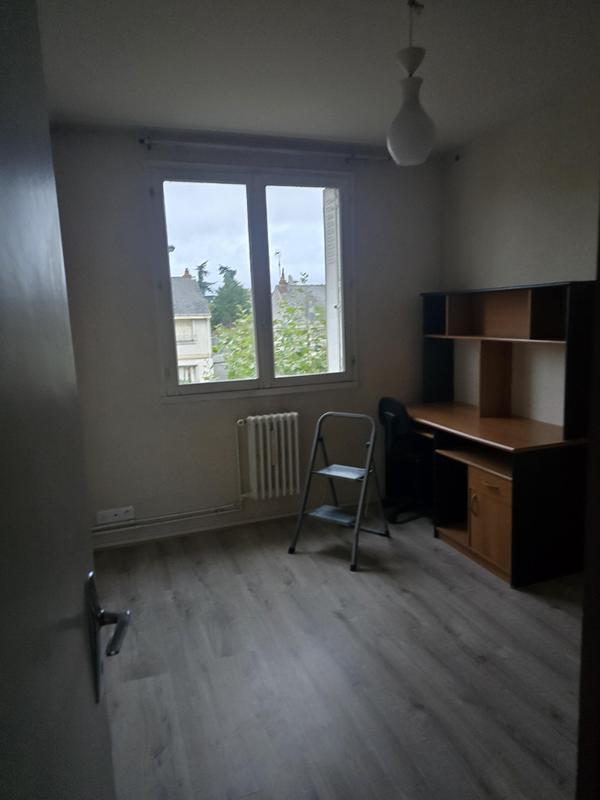 Appartement - 85 m² - 7 pièces