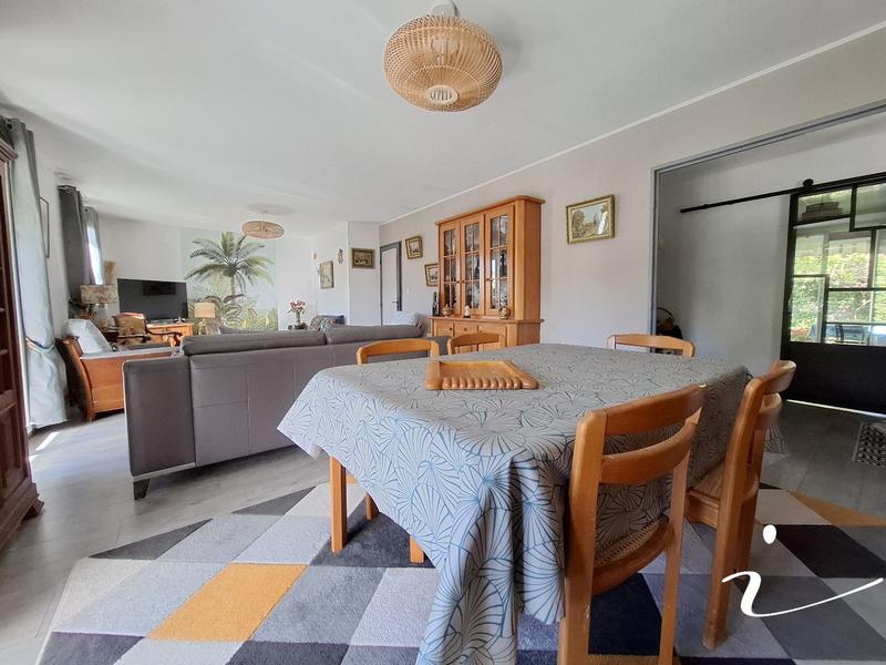 Maison - 111 m² - 5 pièces