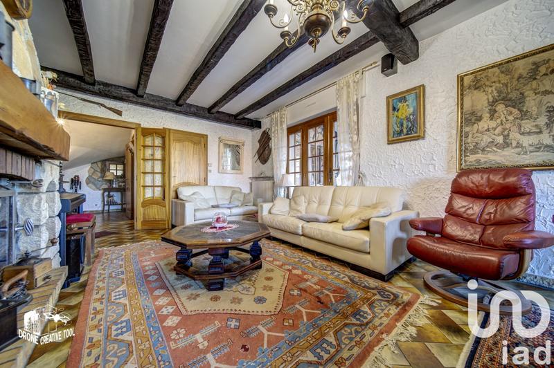 Maison - 251 m² - 8 pièces